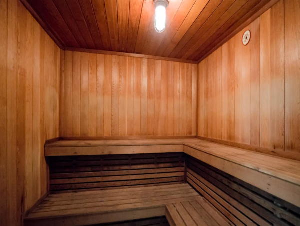 Updated 4th floor corner unit right on the Gulf